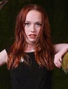 Amybeth McNulty