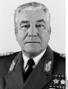 Heinz Hoffmann