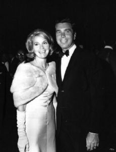 Eva Marie Saint and Jeffrey Hayden