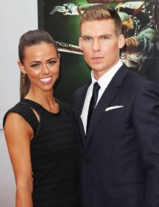 Pete Ploszek and Daniela Kende