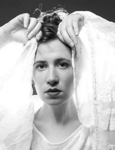 Gabrielle Herbst (Singer)