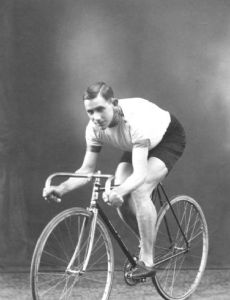 Phil O'Shea (cyclist)