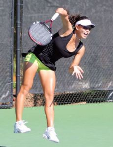 Stefanie Tan