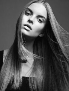Sophie Holmes