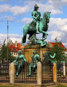 Equestrian statue of Christian V