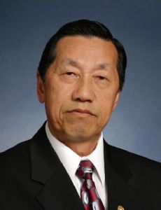 Wangyee Vang