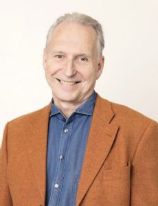 Ari Trausti Guðmundsson