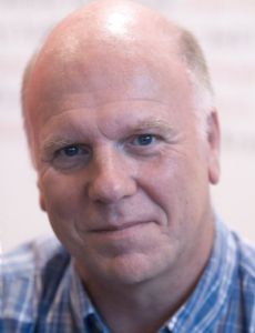 Peter Robinson (novelist)