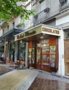 Chocolatier