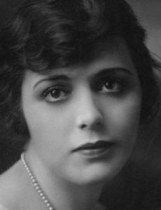 Lori Bara