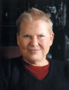 Elżbieta Dzikowska