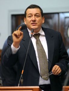 Rolando Reátegui