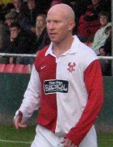 Lee Hughes