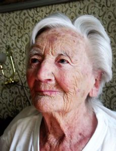 Piroska Oszoli