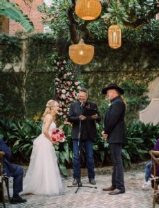 Trace Adkins and Victoria Pratt