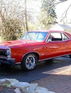 Muscle car