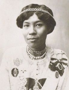 Adorndibyanibha
