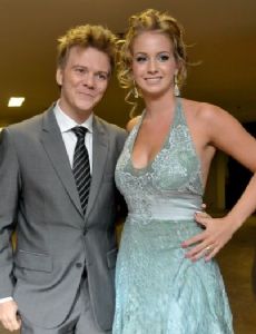 Michel Telo and Ana Carolina Lago