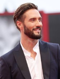 Alex Belli