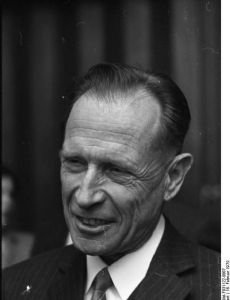 Klaus Mehnert