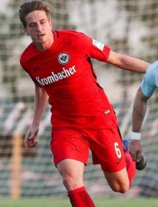 Bastian Oczipka