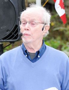 Dennis Lee