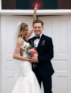 Frankie Ballard and Christina Murphy (I)