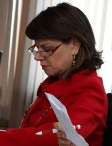 Ana Helena Chacón Echeverría