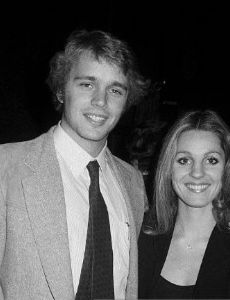 Georganne LaPiere and John Schneider