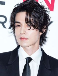 Lee Dong-wook