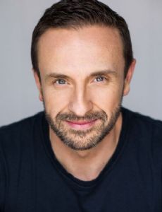 Mitchell Butel