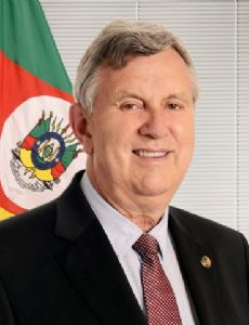 Luis Carlos Heinze