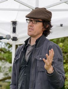 Michael Winter (writer)