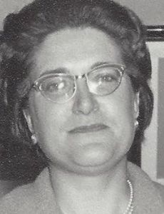 Adelina Gutiérrez