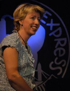 Nikki Iles
