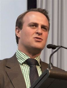 Tim Wilson (Australian politician)
