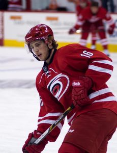 Elias Lindholm