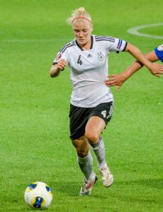 Leonie Maier
