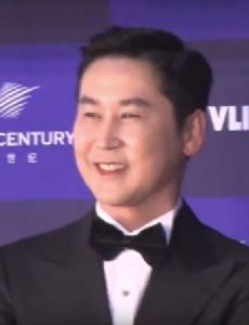 Shin Dong-yup