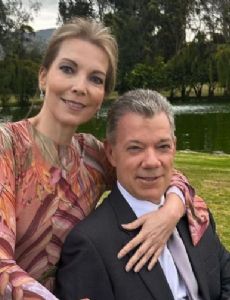 María Clemencia Rodríguez Múnera and Juan Manuel Santos