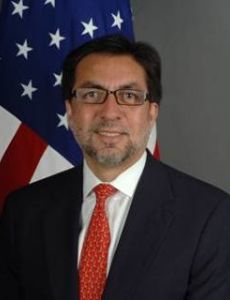 Luis E. Arreaga