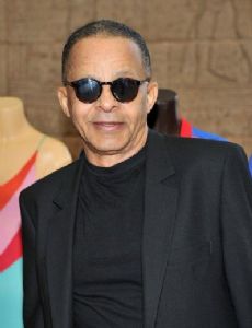 Stephen Burrows (designer)