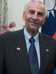 Eli Bebout