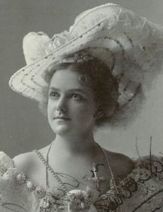 Della Fox