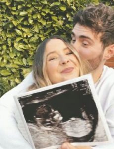 Alfie Deyes and Zoe Sugg