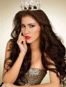 Yumara López
