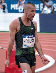 Jakub Holuša