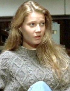 Paula Bell