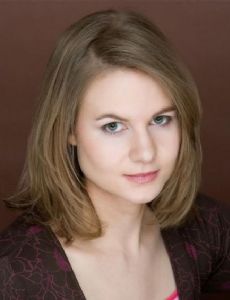 Laura Solon