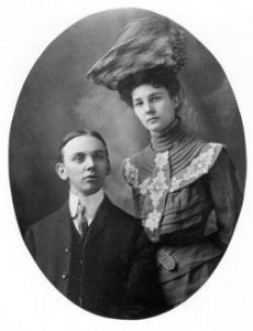 Edgar Cayce and Gertrude Evans